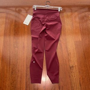 Lululemon Base Pace High-Rise Tight 25” Size- 6